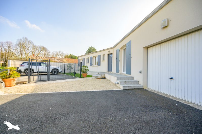 Vente Maison STE SOULLE - 6 pièces -115 m² - (17220)