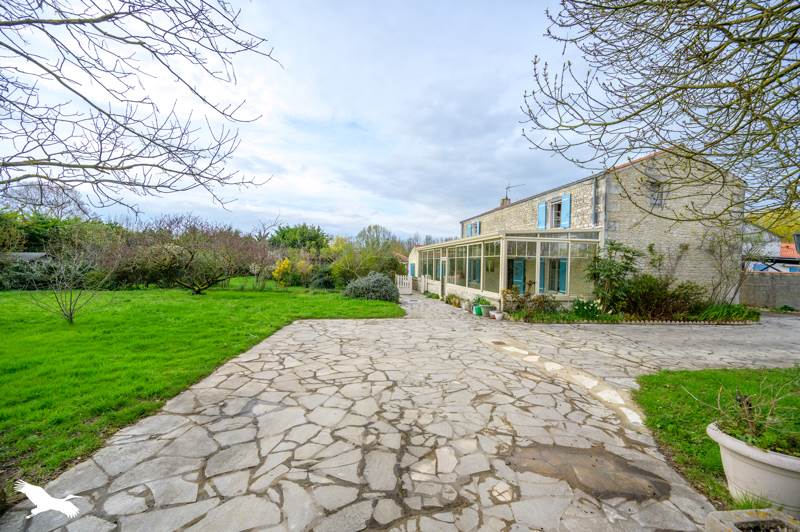 Vente Maison ST XANDRE - 9 pièces -204 m² - (17138)