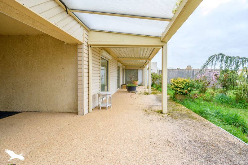 Vente Maison STE SOULLE - 6 pièces -148 m² - (17220)