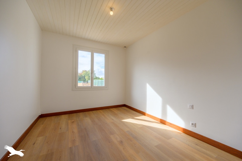 Vente Maison STE SOULLE - 5 pièces -99 m² - (17220)