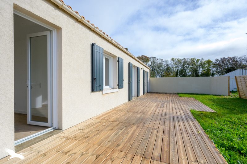 Vente Maison STE SOULLE - 5 pièces -99 m² - (17220)