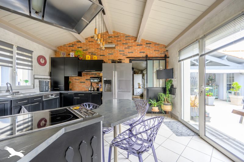 Vente Maison DOMPIERRE SUR MER - 6 pièces -175 m² - (17139)