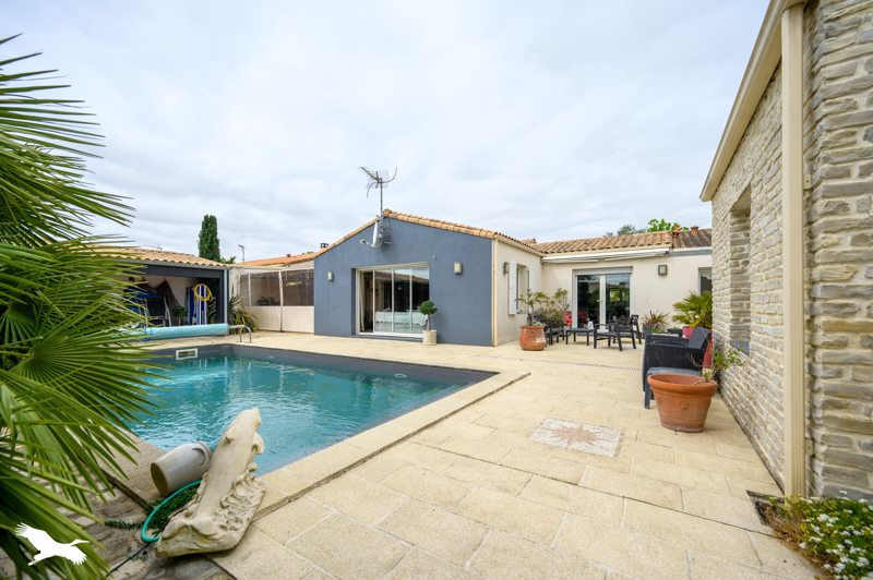 Vente Maison DOMPIERRE SUR MER - 6 pièces -175 m² - (17139)