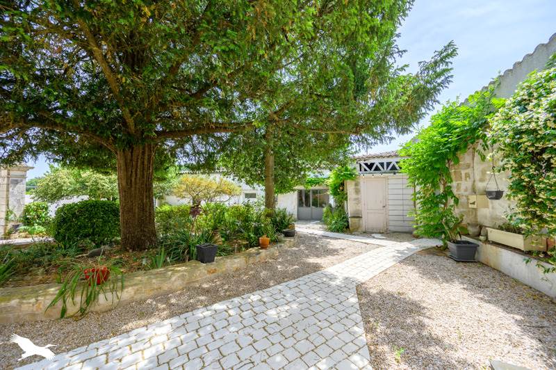 Vente Maison PUILBOREAU 17138 8 pièces - 263 m²