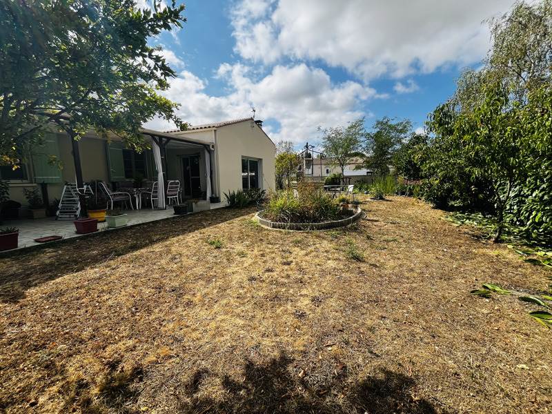 Vente Maison STE SOULLE - 6 pièces -112 m² - (17220)