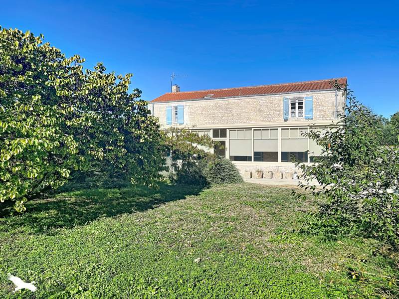 Vente Maison Saint-Xandre - 9 pièces -204 m² - (17138)