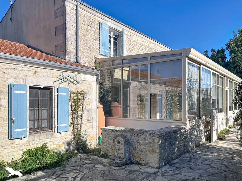 Vente Maison Saint-Xandre - 9 pièces -204 m² - (17138)