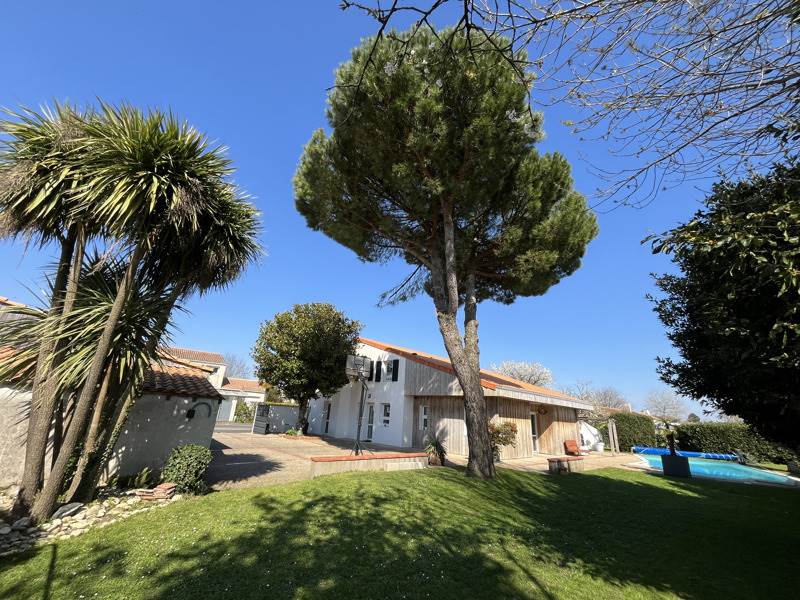 Maison 8 pièces 160 m²