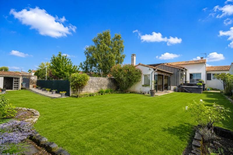 Vente Maison PUILBOREAU 17138 8 pièces - 175 m²