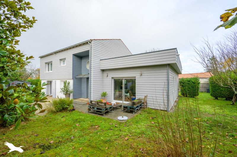 Vente Maison DOMPIERRE SUR MER - 8 pièces -150 m² - (17139)