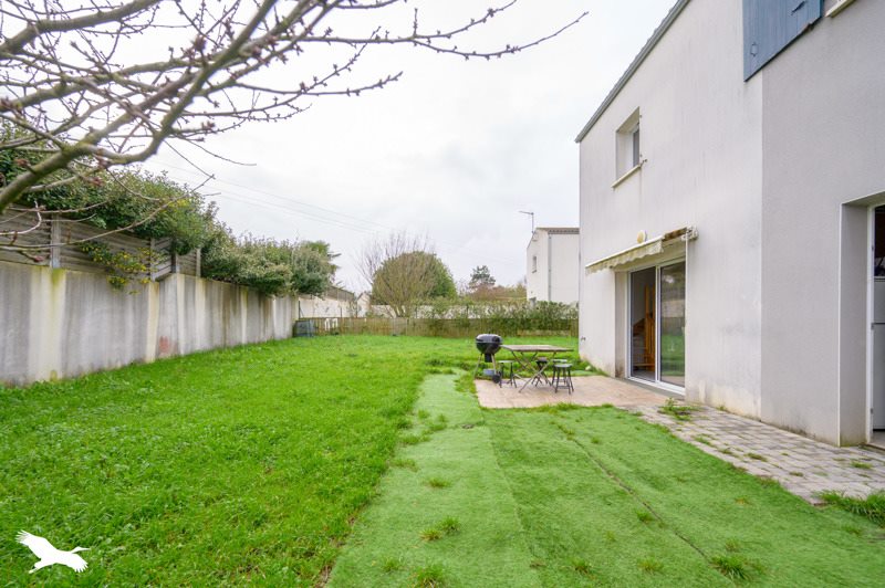 Vente Maison STE SOULLE - 5 pièces -79 m² - (17220)