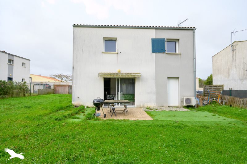 Vente Maison STE SOULLE - 5 pièces -79 m² - (17220)