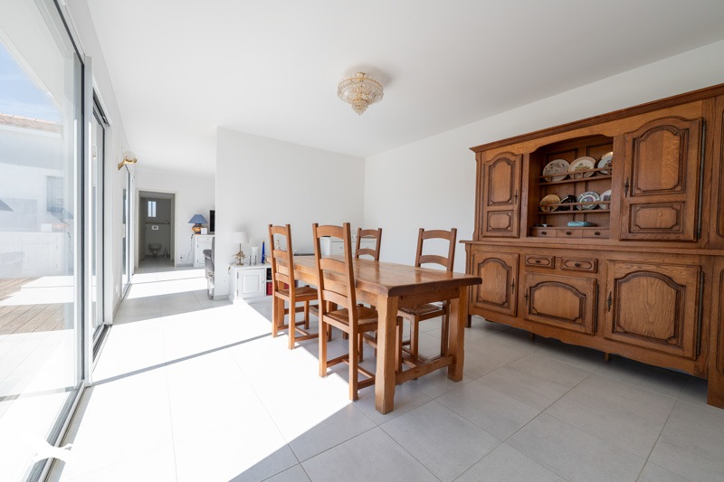 Vente Maison LA BREE LES BAINS - 5 pièces -130 m² - (17840)