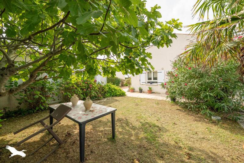 Vente Maison ST DENIS D OLERON - 6 pièces -201 m² - (17650)