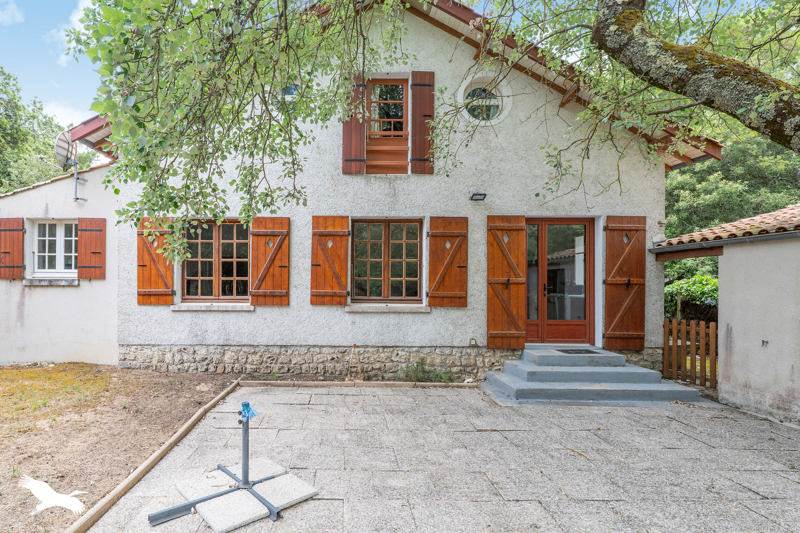 Vente Maison ST GEORGES D OLERON - 8 pièces -115 m² - (17190)