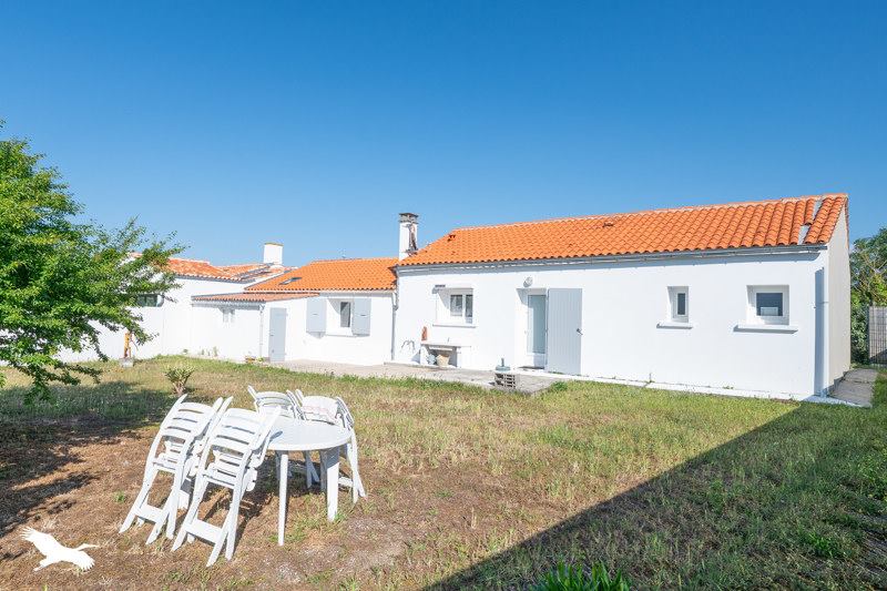 Vente Maison ST GEORGES D OLERON - 5 pièces -90 m² - (17190)