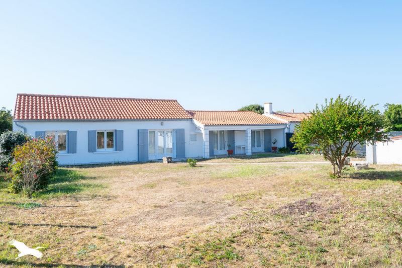 Vente Maison ST GEORGES D OLERON - 5 pièces -90 m² - (17190)