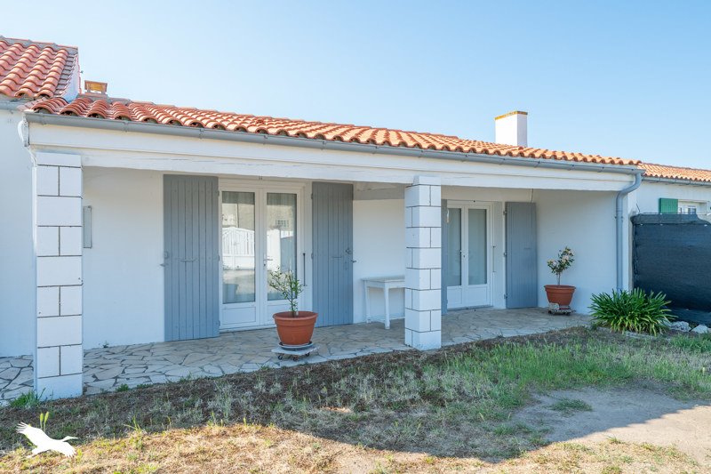 Vente Maison ST GEORGES D OLERON - 5 pièces -90 m² - (17190)