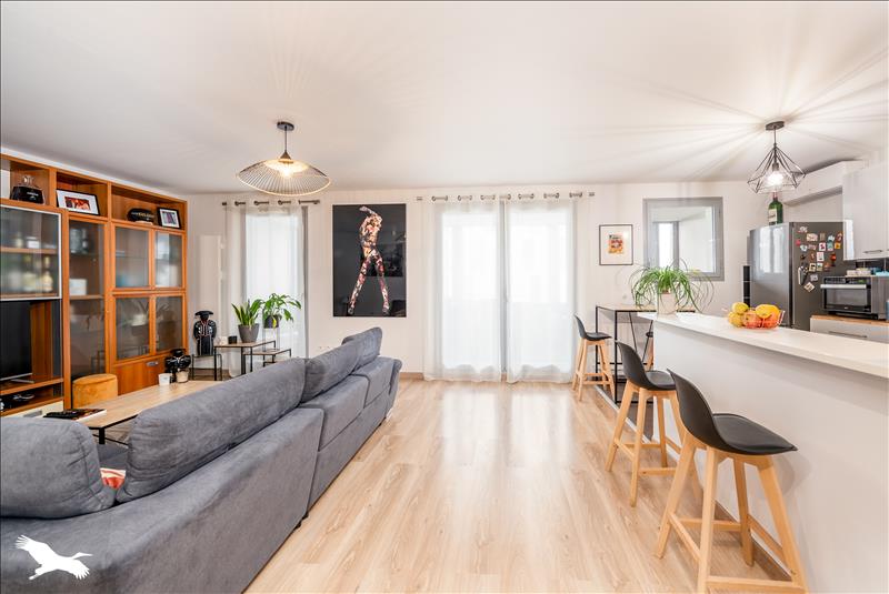 Vente Appartement BORDEAUX - 4 pièces -90 m² - (33300)