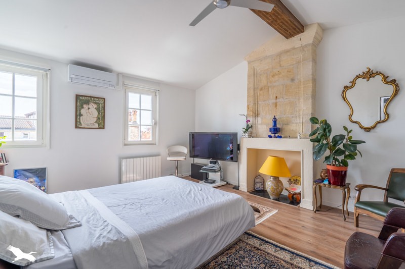 Vente Appartement BORDEAUX - 6 pièces -142 m² - (33000)