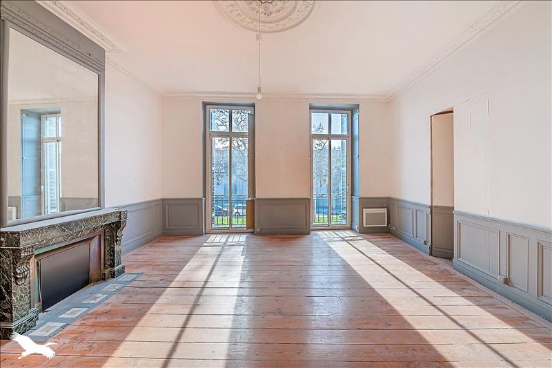 Vente Appartement BORDEAUX - 2 pièces -81 m² - (33000)