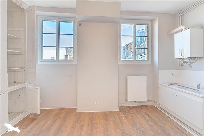 Vente Appartement BORDEAUX - 2 pièces -75 m² - (33000)