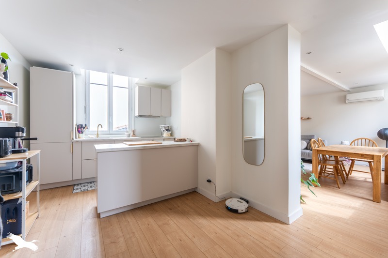 Vente Appartement BORDEAUX - 3 pièces -63 m² - (33300)