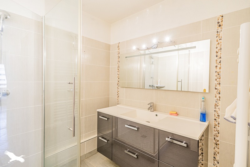 Vente Appartement BORDEAUX - 3 pièces -73 m² - (33300)