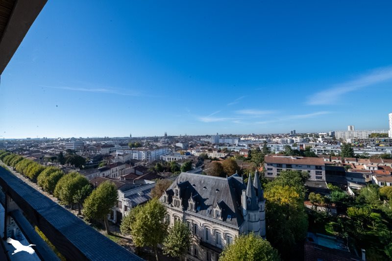 Vente Appartement BORDEAUX - 3 pièces -80 m² - (33300)