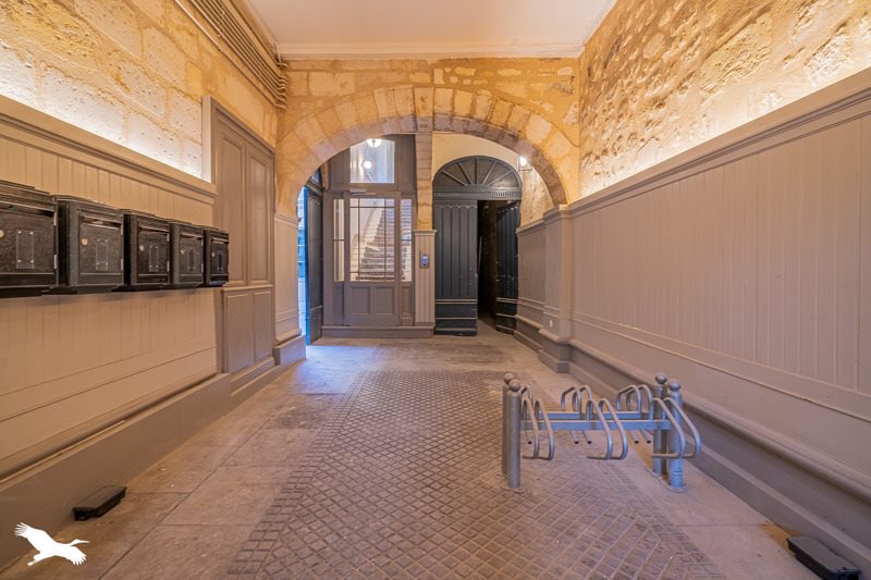 Vente Appartement BORDEAUX - 3 pièces -74 m² - (33300)