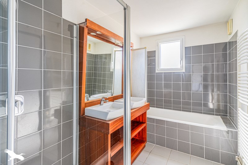 Vente Appartement BORDEAUX - 4 pièces -101 m² - (33300)