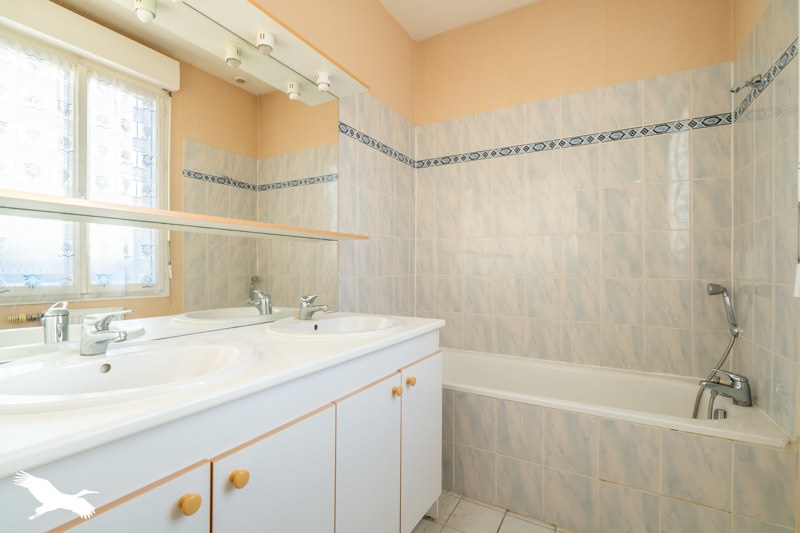 Vente Maison BORDEAUX - 4 pièces -103 m² - (33300)