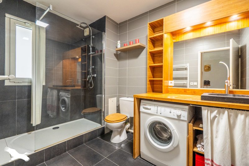 Vente Appartement BORDEAUX - 2 pièces -43 m² - (33300)