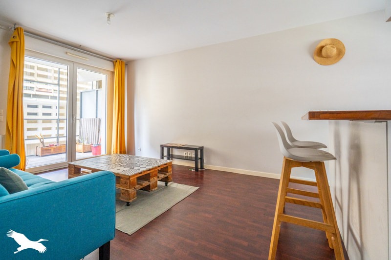 Vente Appartement BORDEAUX - 2 pièces -43 m² - (33300)