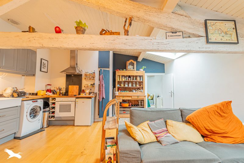 Vente Appartement BORDEAUX - 2 pièces -49 m² - (33000)