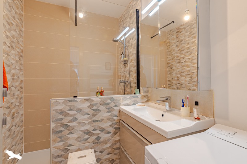Vente Appartement BORDEAUX - 2 pièces -55 m² - (33000)