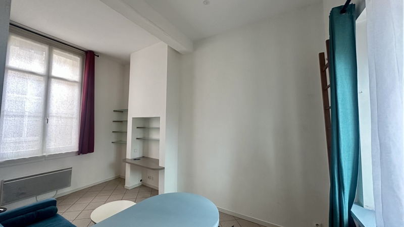 Vente Appartement BORDEAUX - 2 pièces -32 m² - (33000)