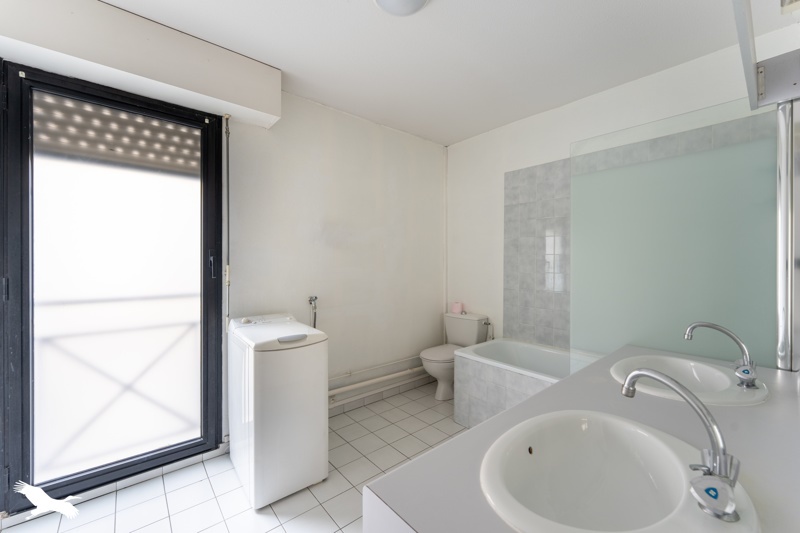 Vente Appartement BORDEAUX - 3 pièces -92 m² - (33300)