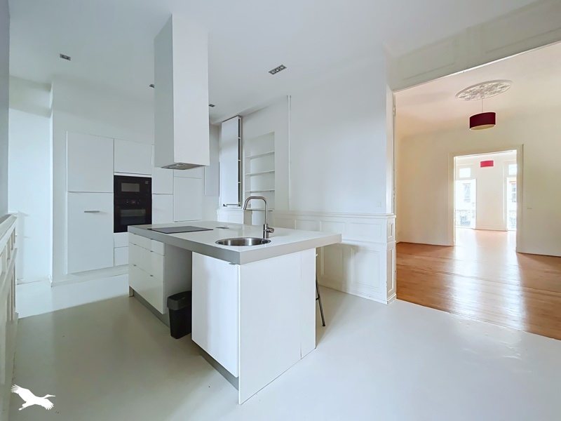 Vente Appartement BORDEAUX - 5 pièces -134 m² - (33300)