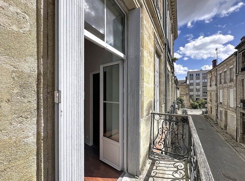 Vente Appartement BORDEAUX - 2 pièces -44 m² - (33300)