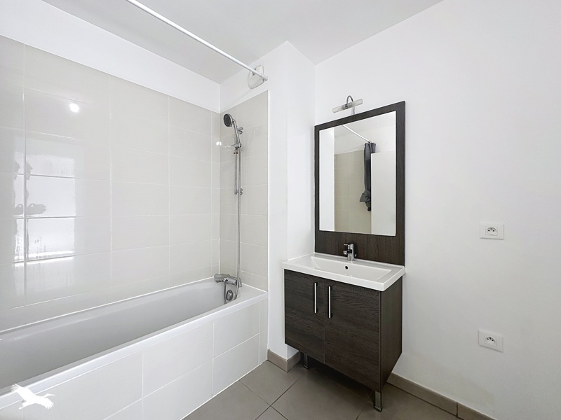 Vente Appartement BORDEAUX - 3 pièces -62 m² - (33300)