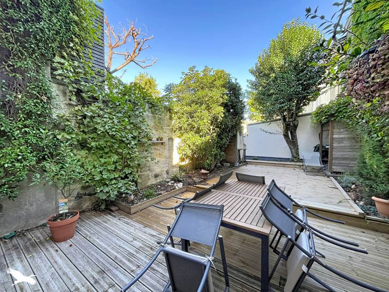 Vente Maison Bordeaux - 7 pièces -130 m² - (33300)