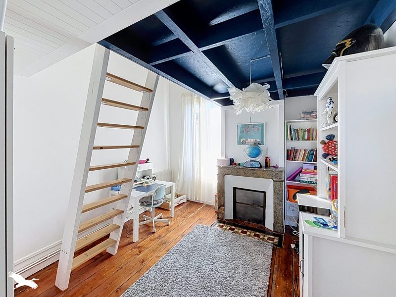 Vente Maison Bordeaux - 7 pièces -130 m² - (33300)