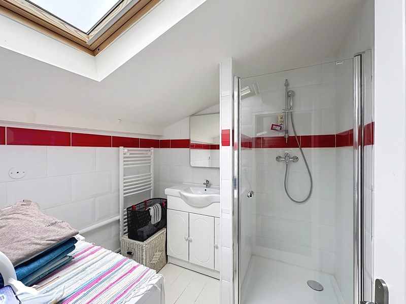 Vente Immeuble Bordeaux - -  200 m² - (33000)