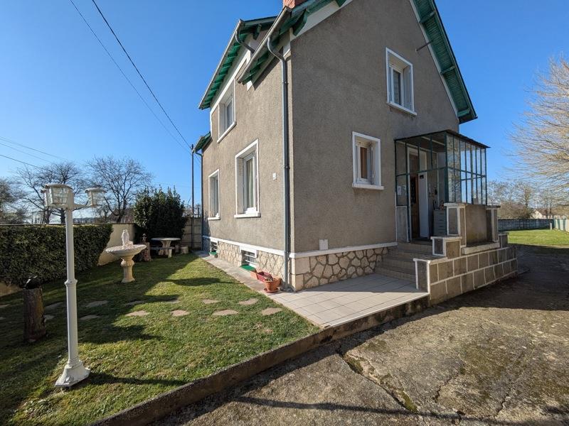 Vente Maison CIVRAY - 5 pièces -126 m² - (18290)