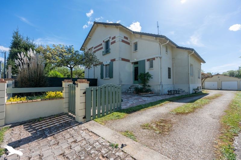 Vente Maison LUNERY - 5 pièces -131 m² - (18400)