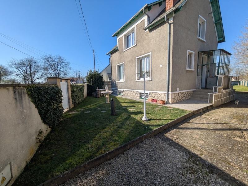 Vente Maison CIVRAY - 5 pièces -126 m² - (18290)