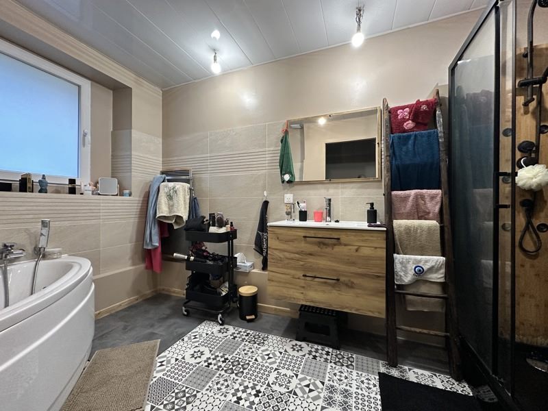 Vente Maison VILLENEUVE SUR CHER - 3 pièces -123 m² - (18400)