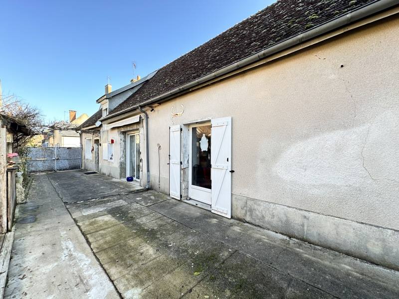 Vente Maison VILLENEUVE SUR CHER - 3 pièces -123 m² - (18400)