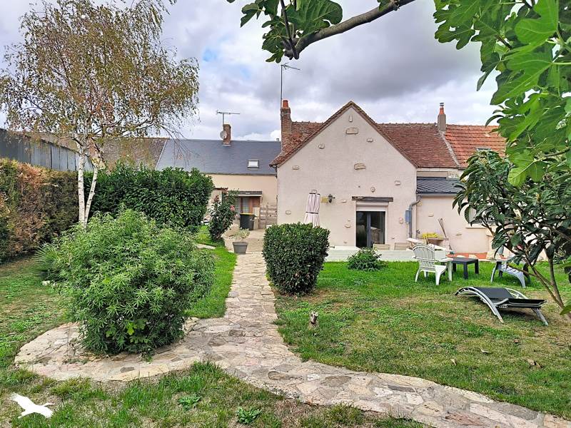 Maison 5 pièces 95 m² · à Civray · 95 m² · 110 000 €